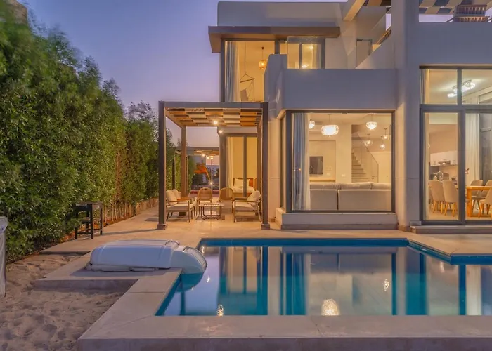 Beautiful 4br In Tawila El Gouna Private Pool&lagoon Access Villa